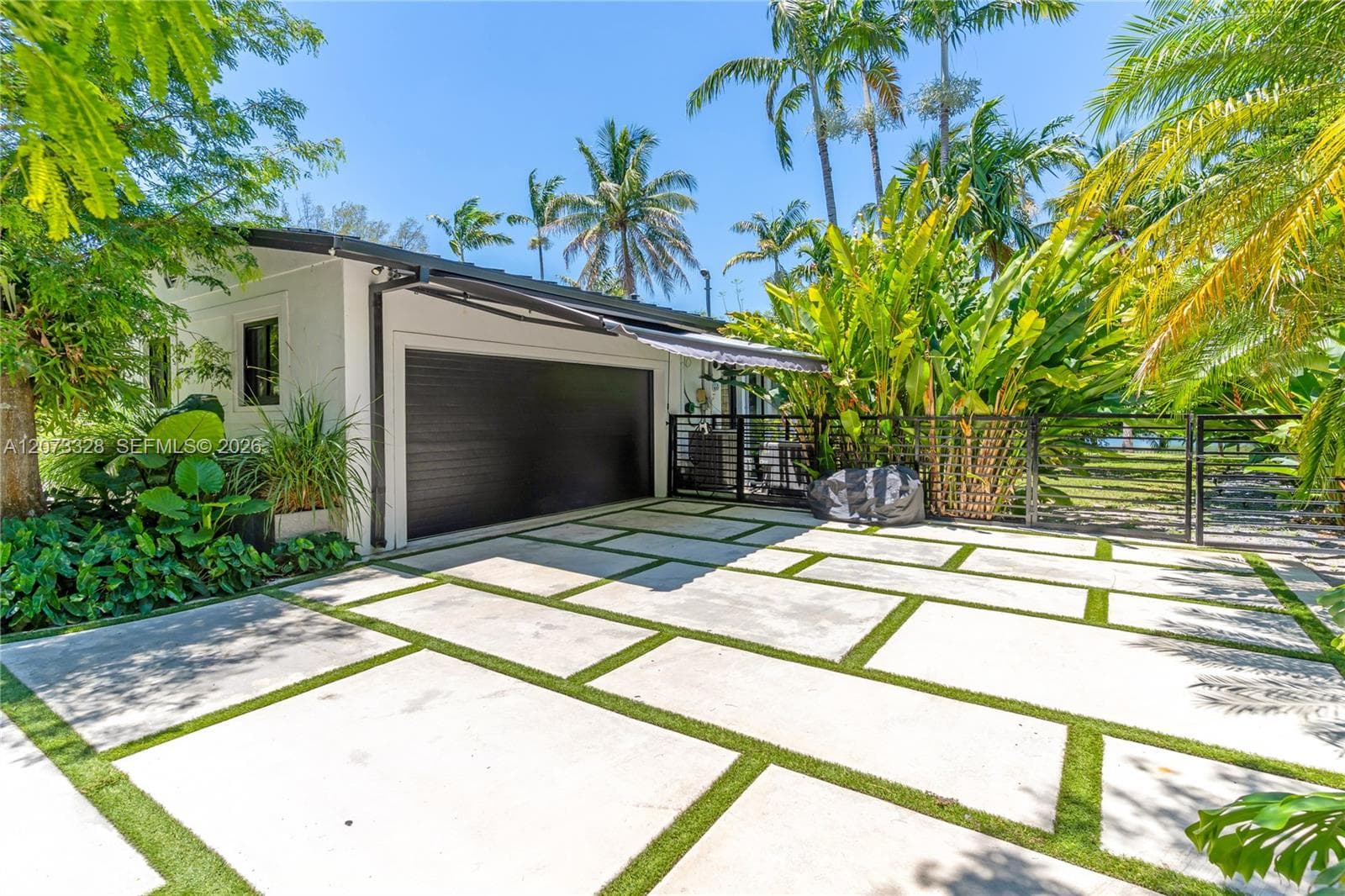 13400 SW 70th Ave, Pinecrest FL 33156 photo 3