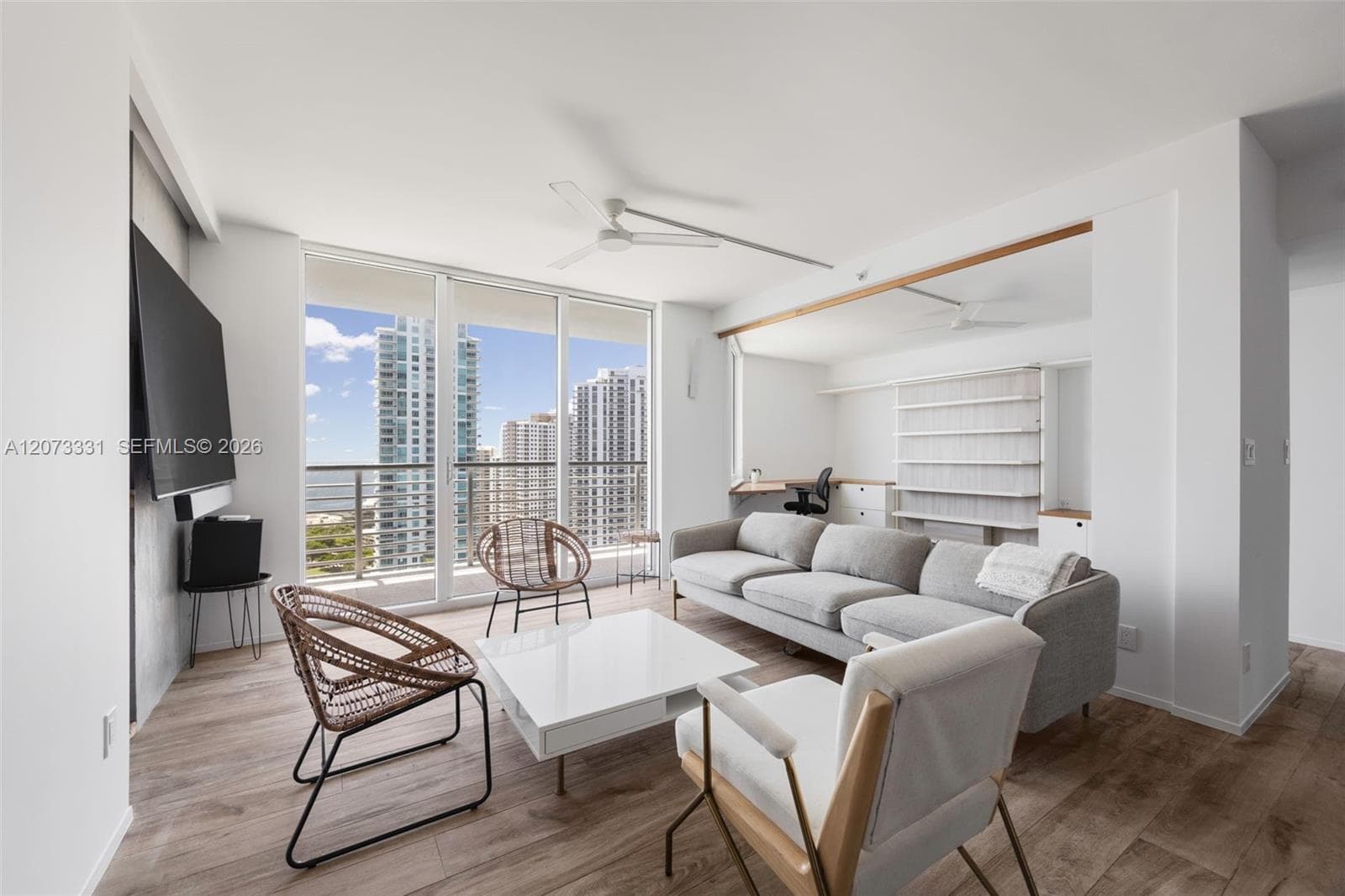 335 S Biscayne Blvd # 2805, Miami FL 33131 photo 4