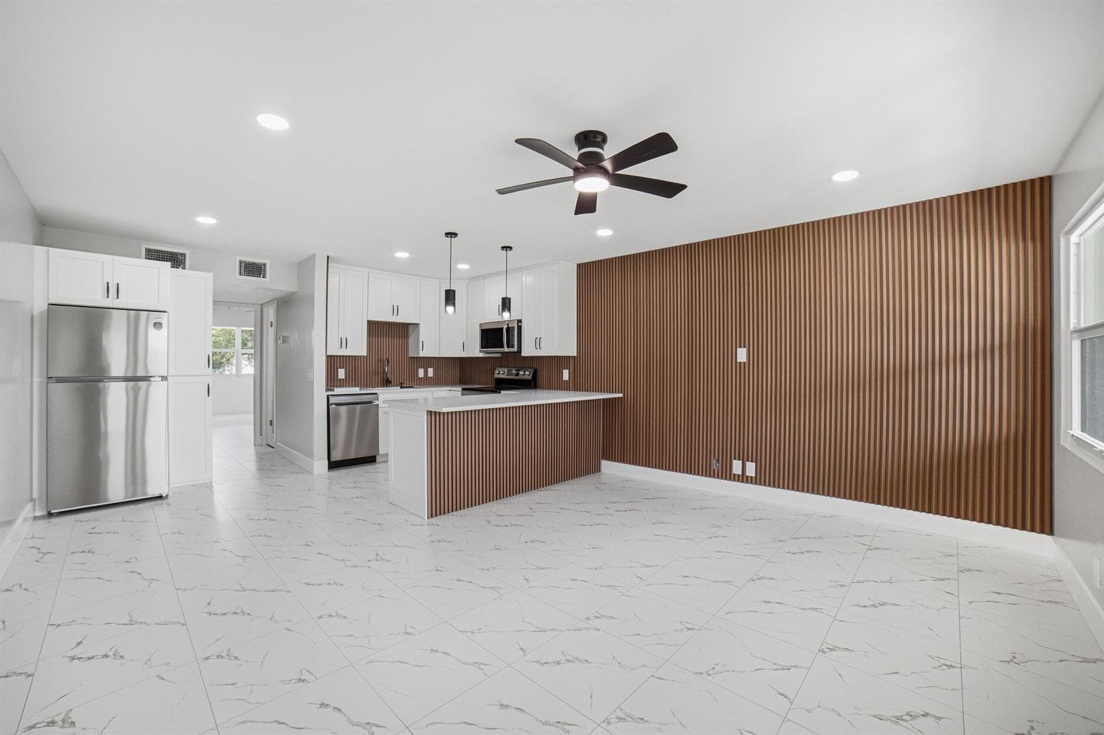 350 Farnham Q # 350, Deerfield Beach FL 33442