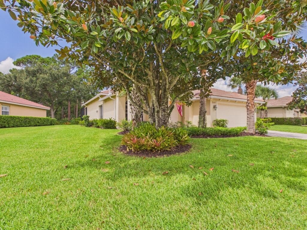 7059 MAIDSTONE Drive, Port St. Lucie FL 34986 photo 3