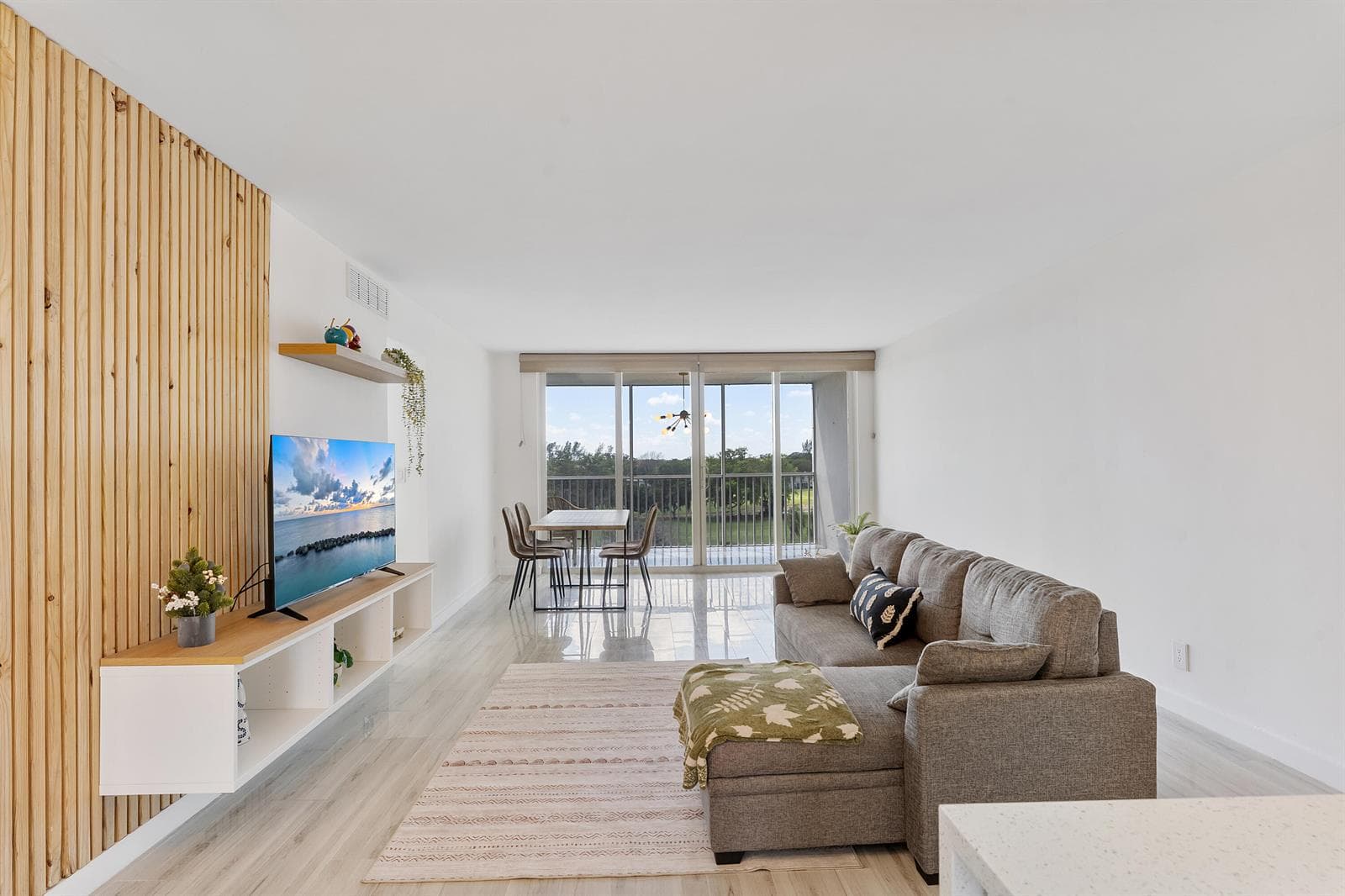 3001 S Course Drive # 502, Pompano Beach FL 33069 photo 2