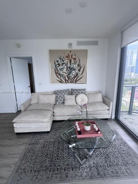 121 NE 34th St # 1001, Miami, FL 33137 photo 5