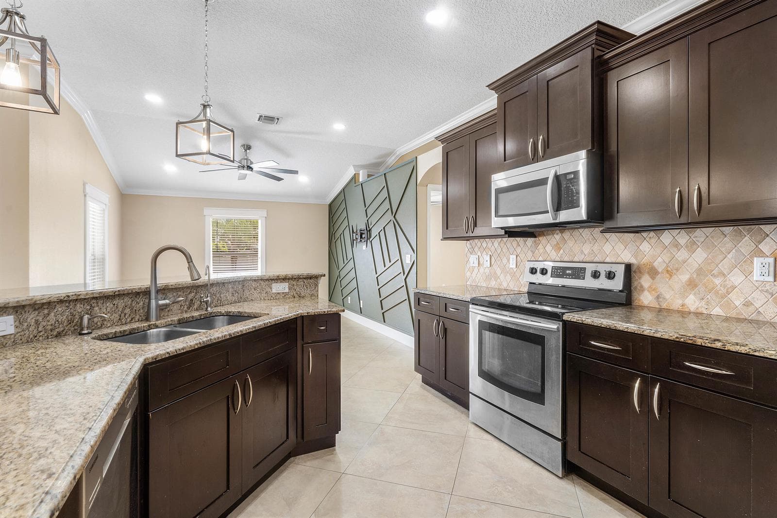 3349 SW HILL Street, Port St. Lucie FL 34953 photo 4