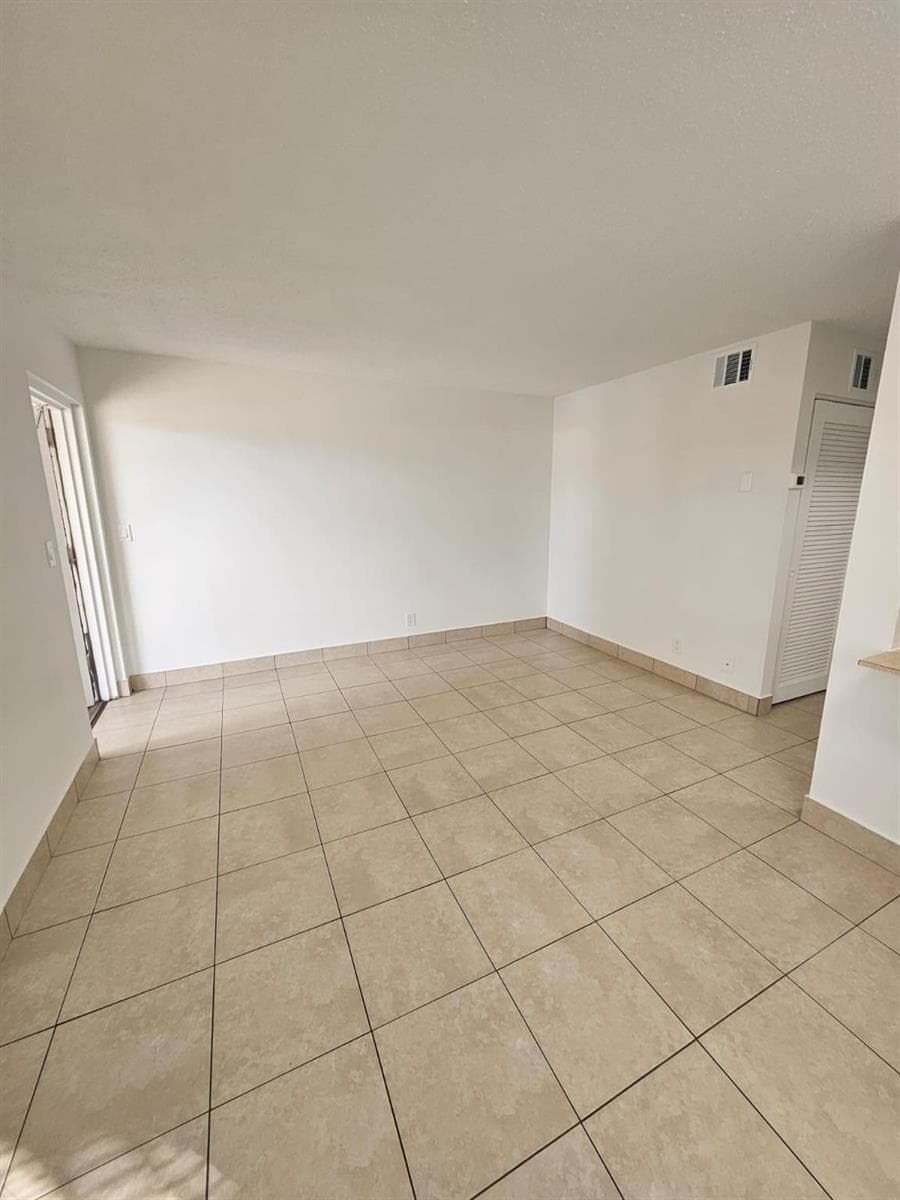 1150 NE 17TH Court # 16, Fort Lauderdale FL 33305 photo 3