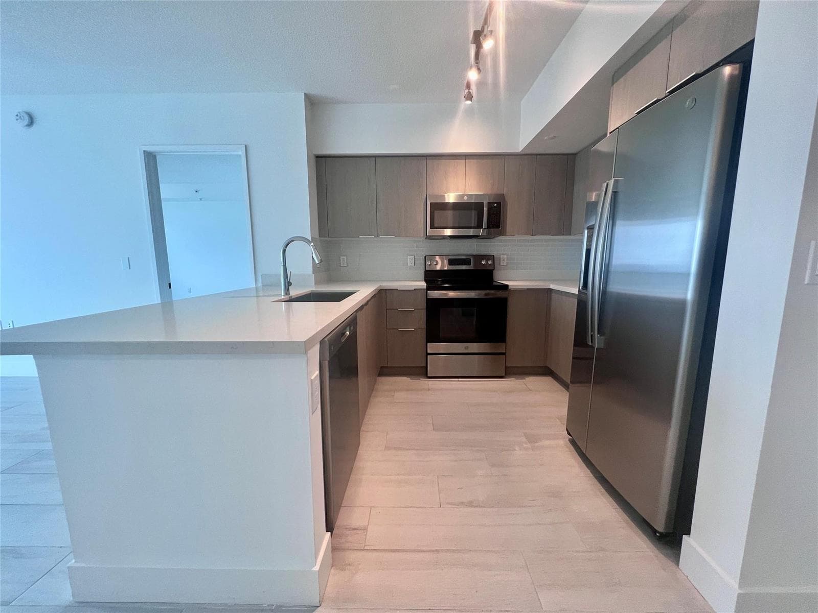 601 E Dania Beach Boulevard # 615, Dania Beach FL 33004 photo 2