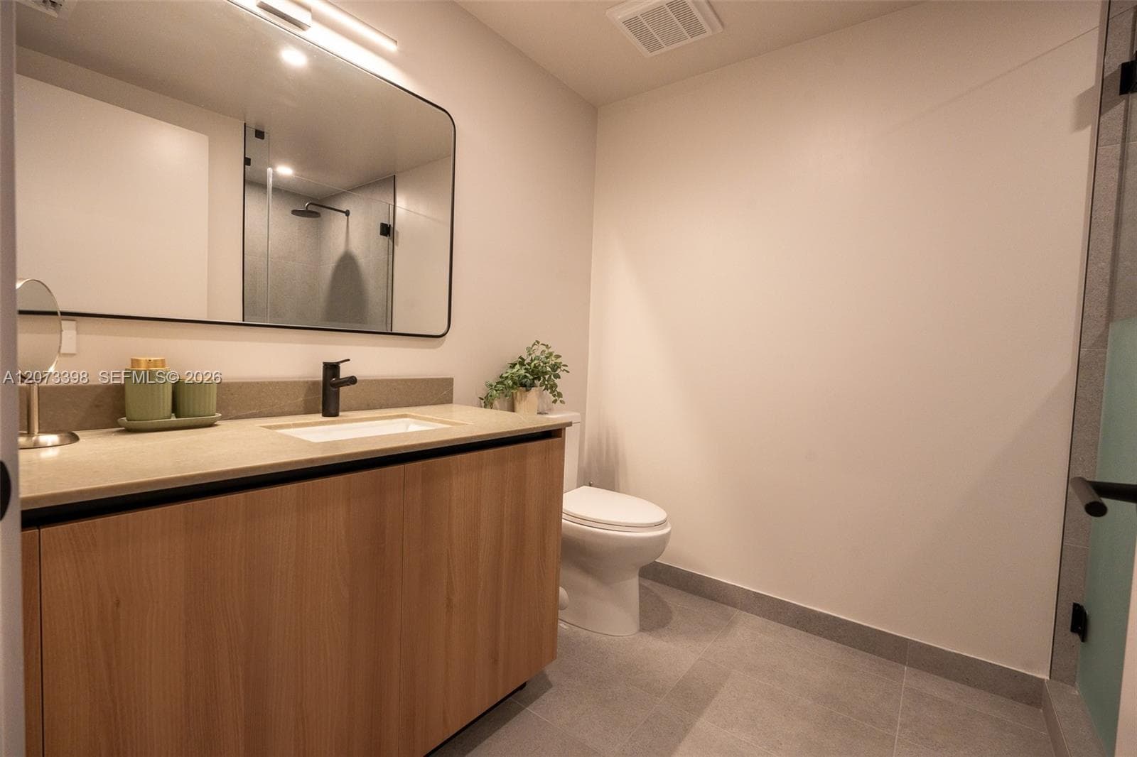 121 NE 5th St # 1710, Miami FL 33132 photo 5