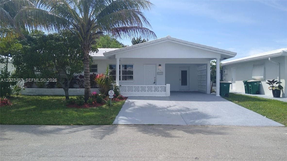 7111 NW 68th Ave, Tamarac FL 33321