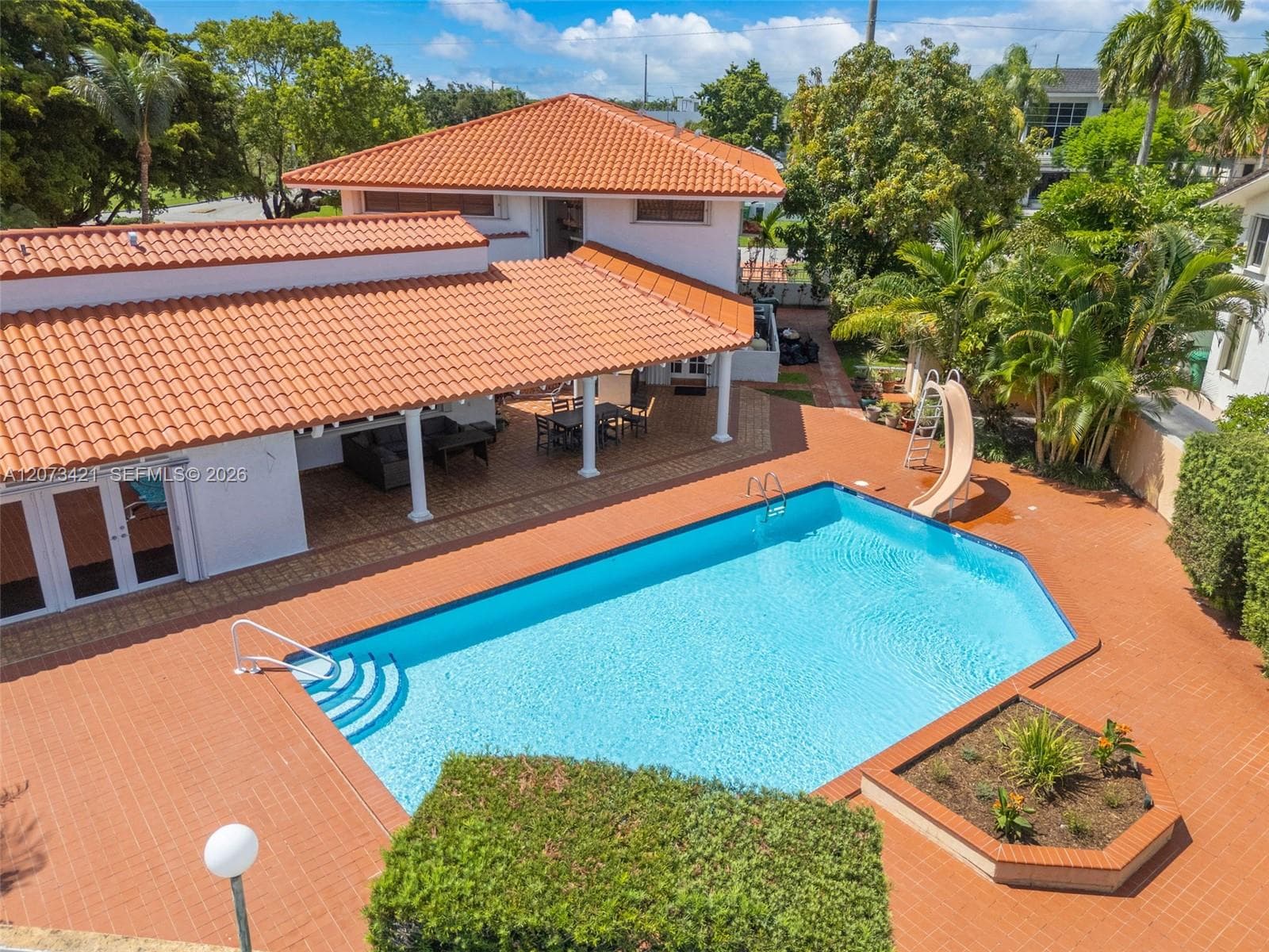 8390 SW 2nd St, Miami FL 33144