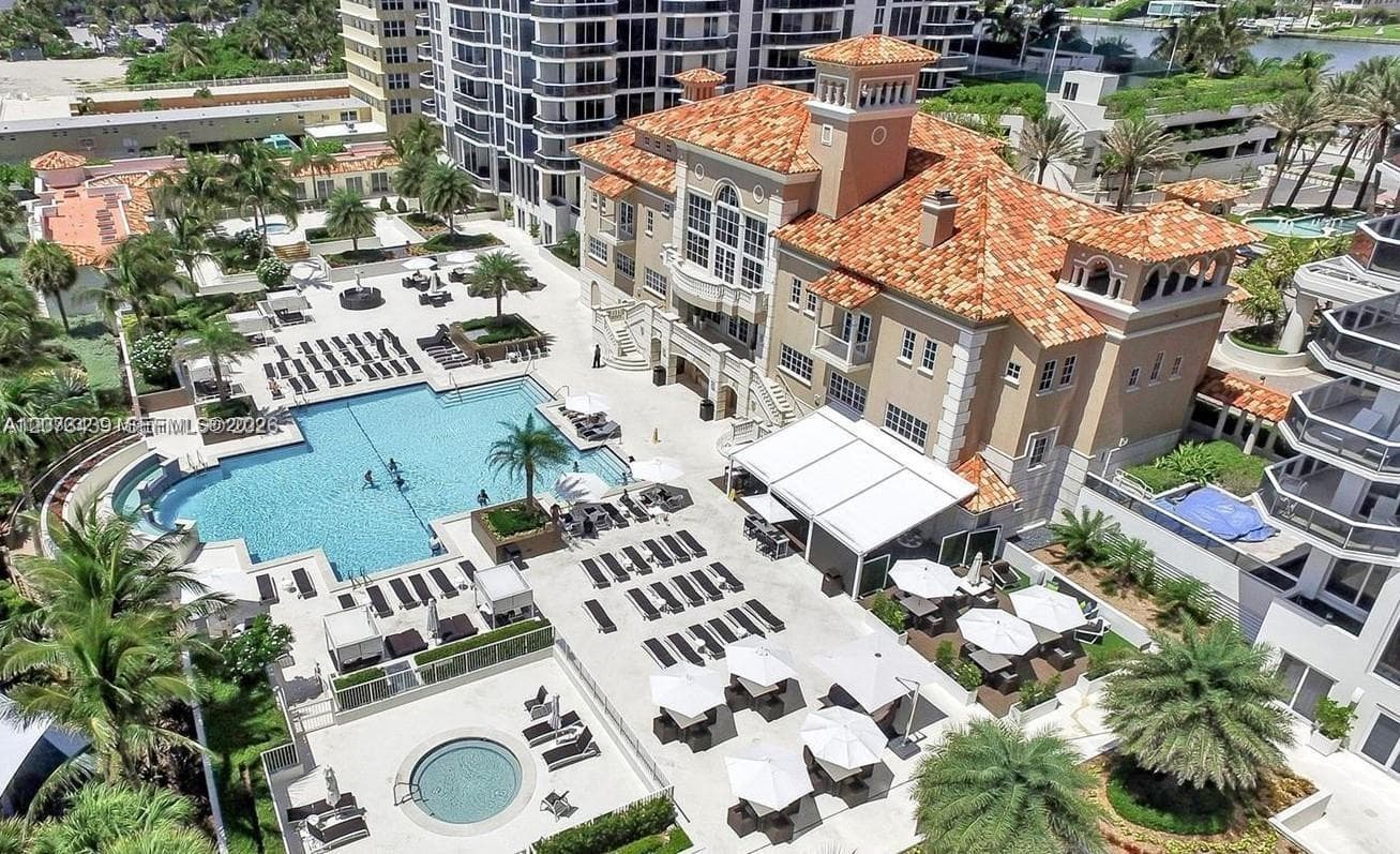 4779 Collins Ave # 3708, Miami Beach FL 33140 photo 2
