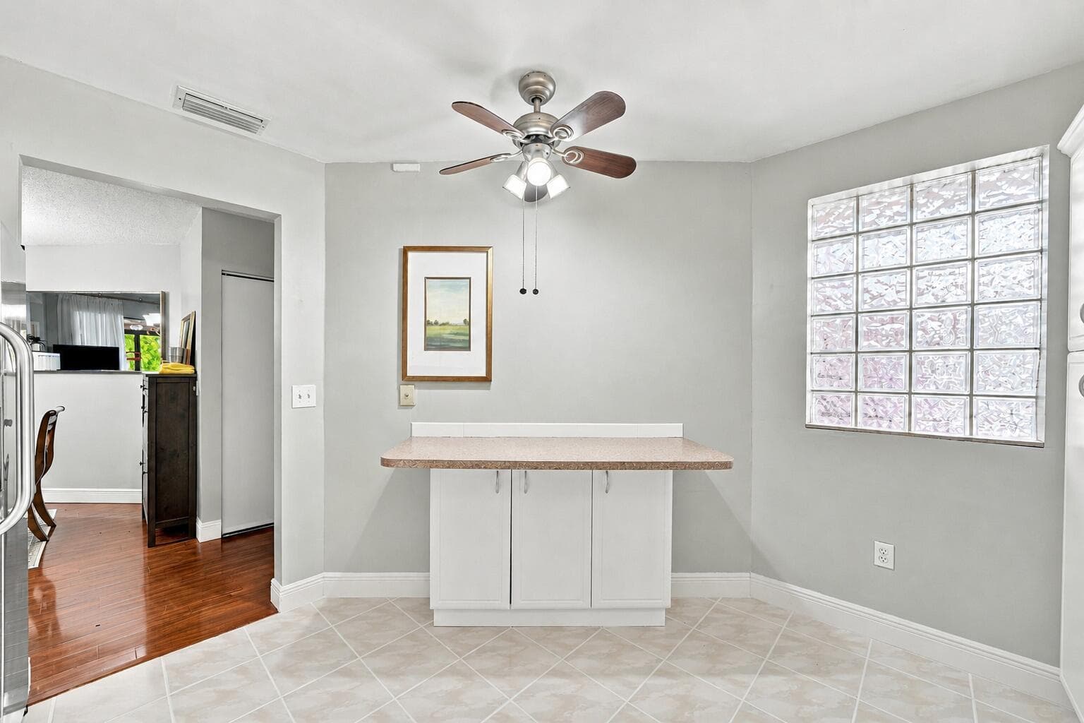 4111 CORAL TREE Circle # 321, Coconut Creek FL 33073 photo 4