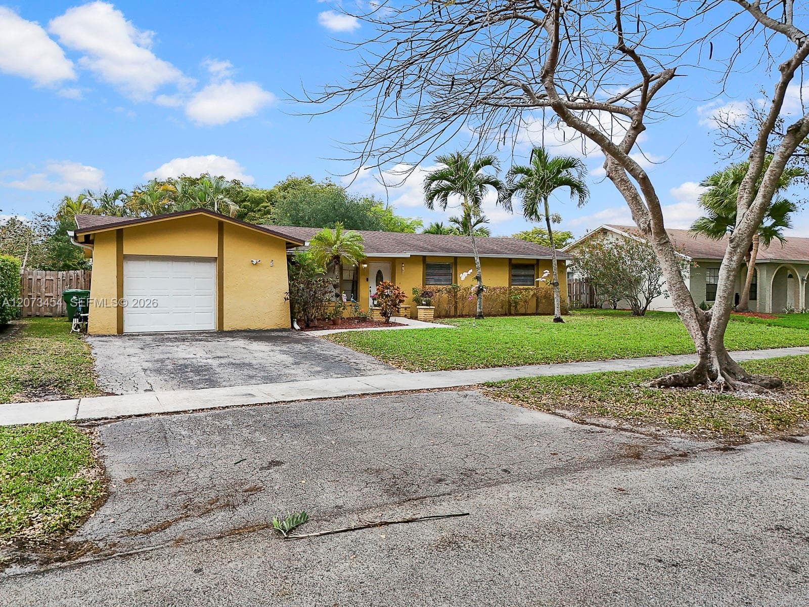 5009 SW 104th Ave, Cooper City FL 33328