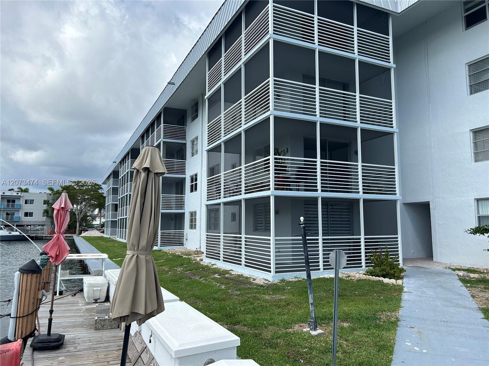 3550 NE 169th St # 304, North Miami Beach FL 33160 photo 2