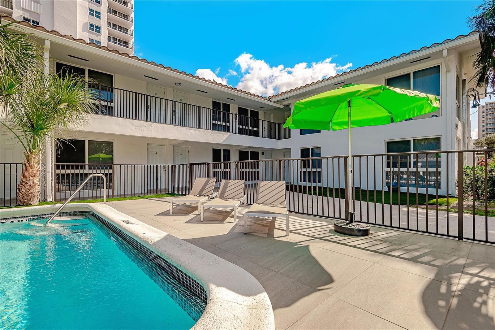 412 Sunset Drive # 11, Pompano Beach, FL 33062 photo 2