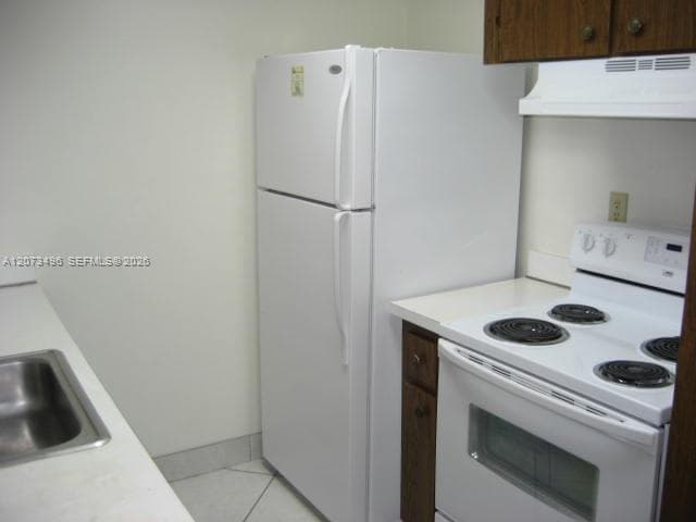 10810 N KENDALL DR # 11, Miami FL 33176 photo 2