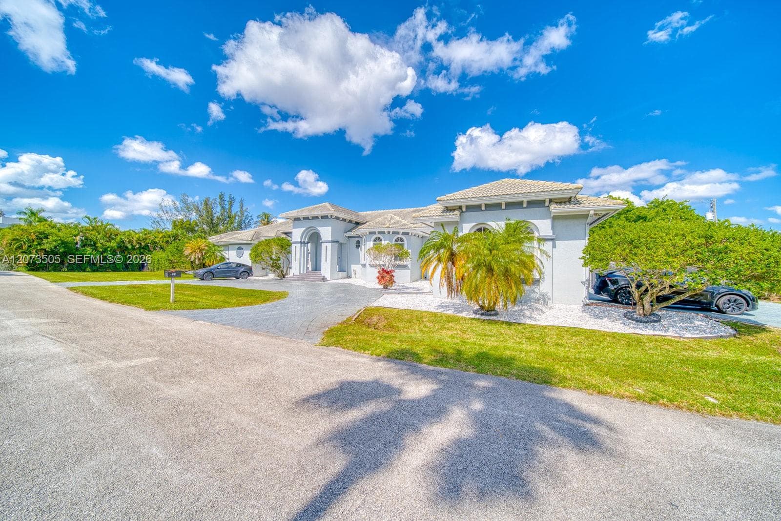 901 NW 122nd Ave, Plantation FL 33325 photo 3