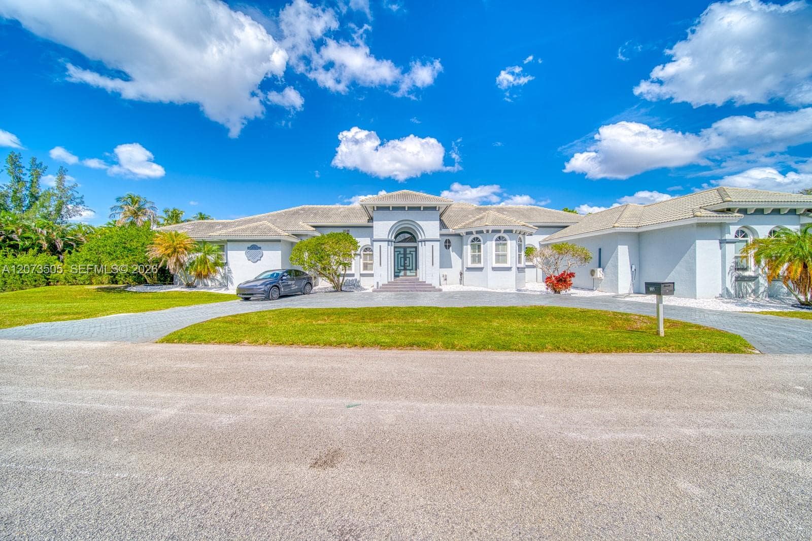 901 NW 122nd Ave, Plantation FL 33325