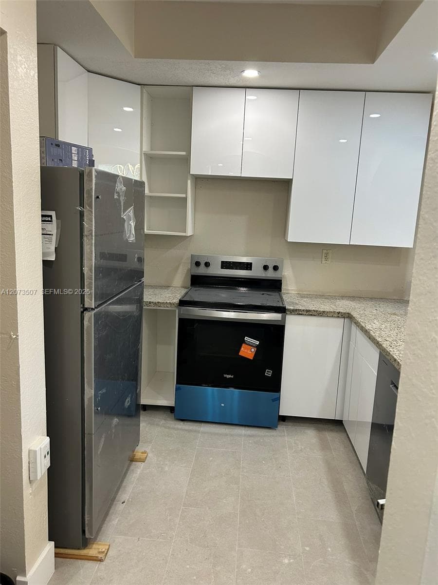 8964 W Flagler St # 209, Miami, FL 33174 photo 2