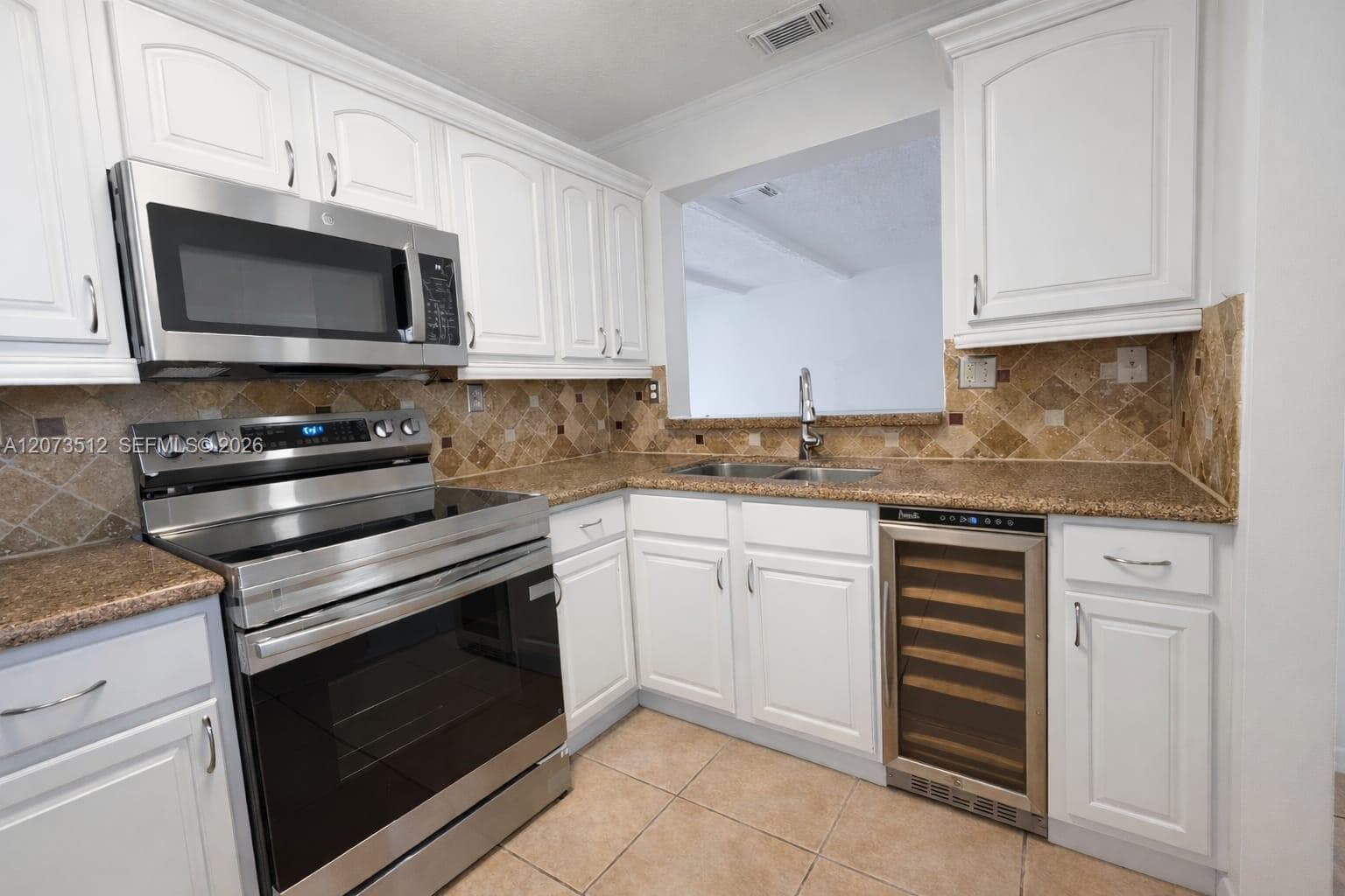 15761 SW 137 ave # 202, Miami, FL 33177 photo 2