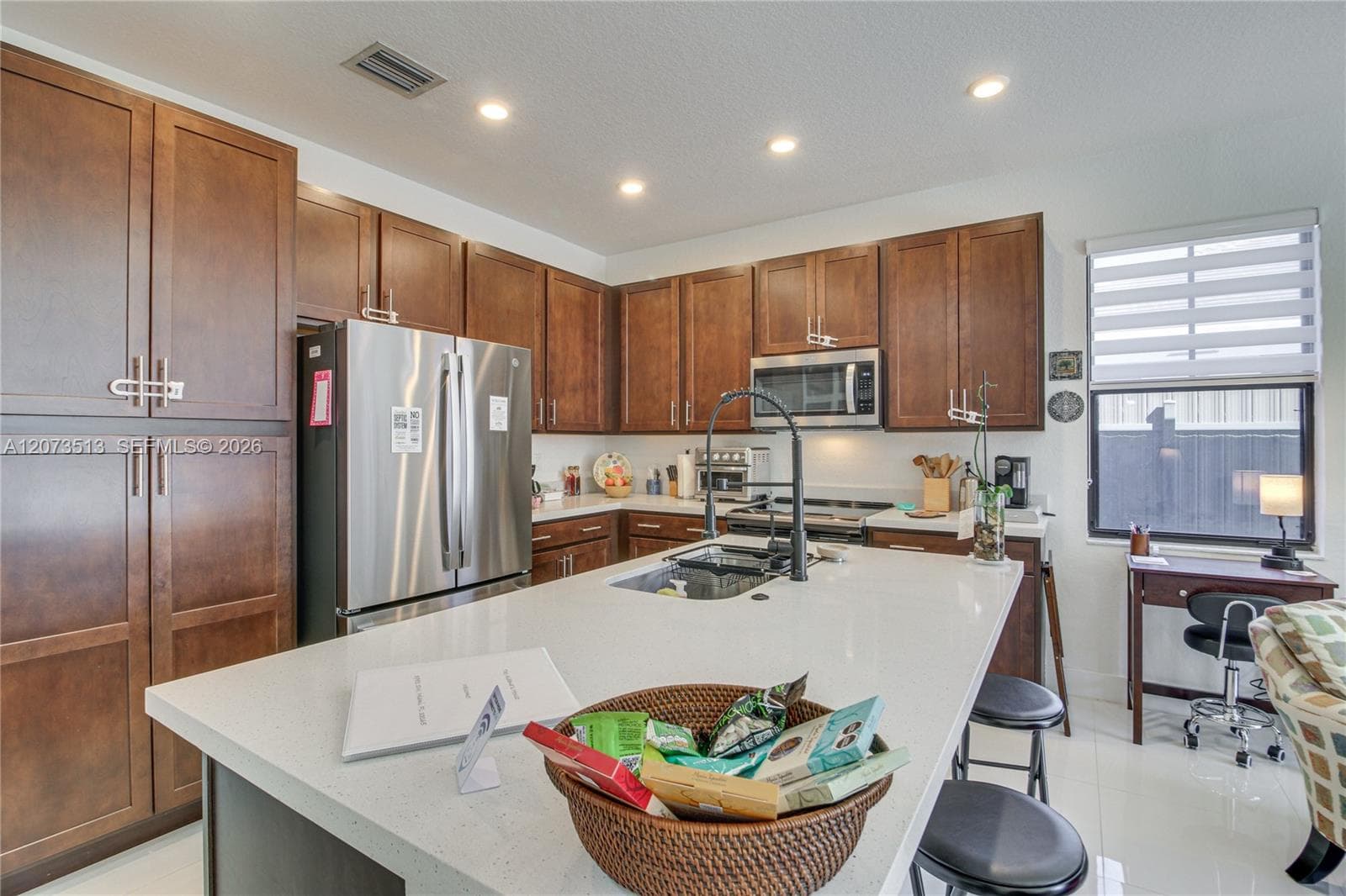 3751 SW 97th Ave, Miami FL 33165 photo 2