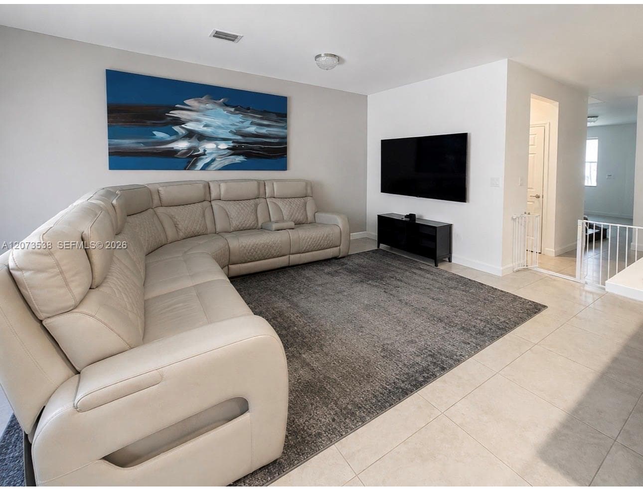 5930 NW 104th Path, Doral FL 33178 photo 4