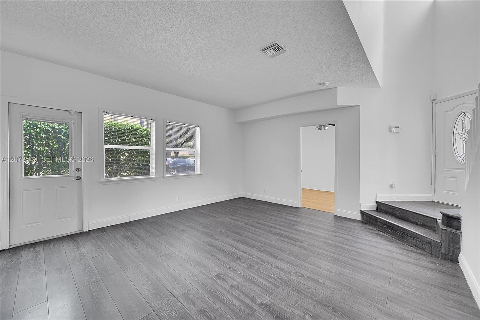 11201 Lakeview Dr # M, Coral Springs FL 33071 photo 4