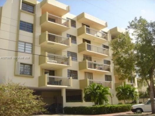 6937 Bay Dr # 410, Miami Beach FL 33141