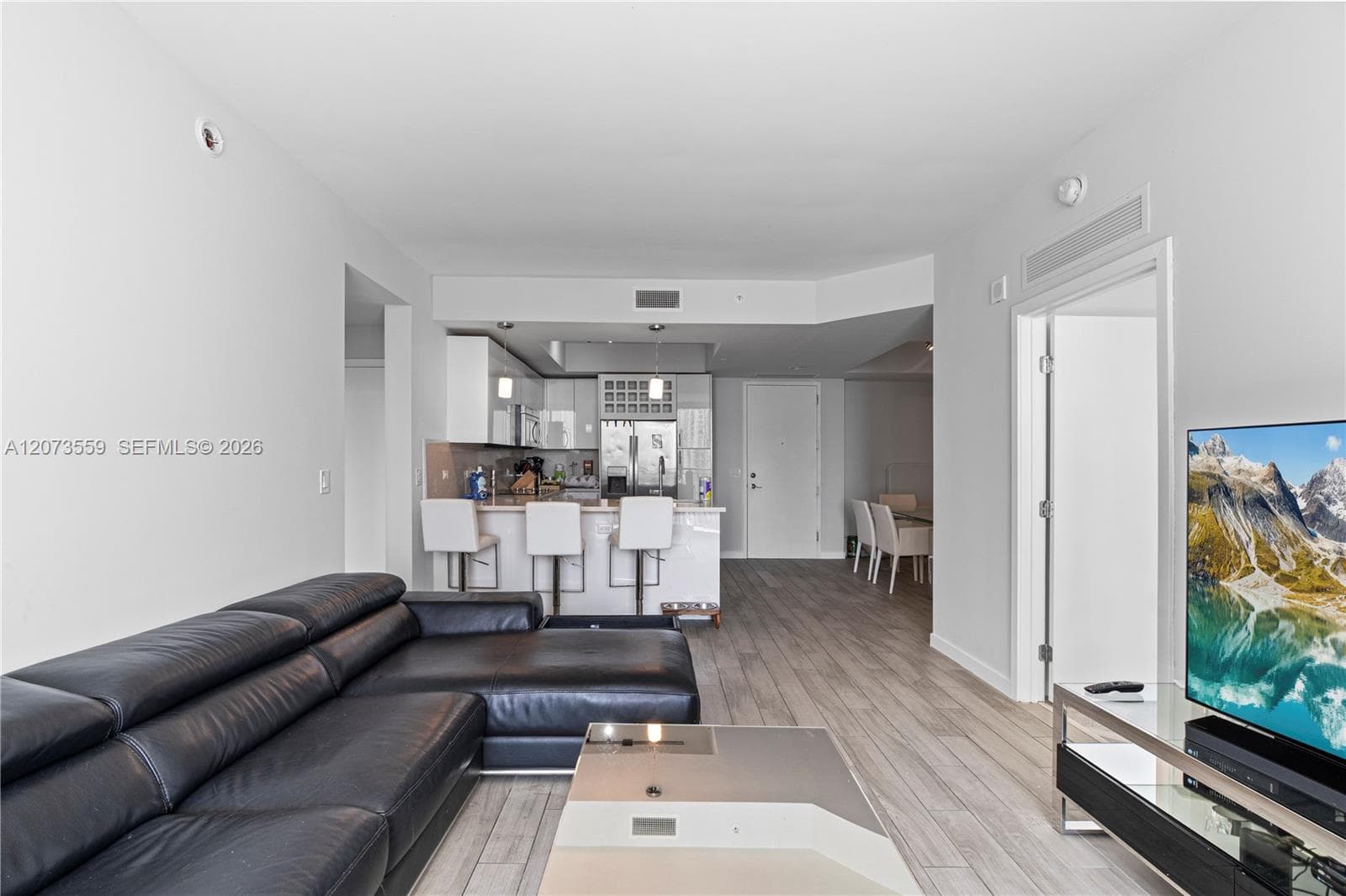 999 SW 1st Ave # 3307, Miami FL 33130 photo 3