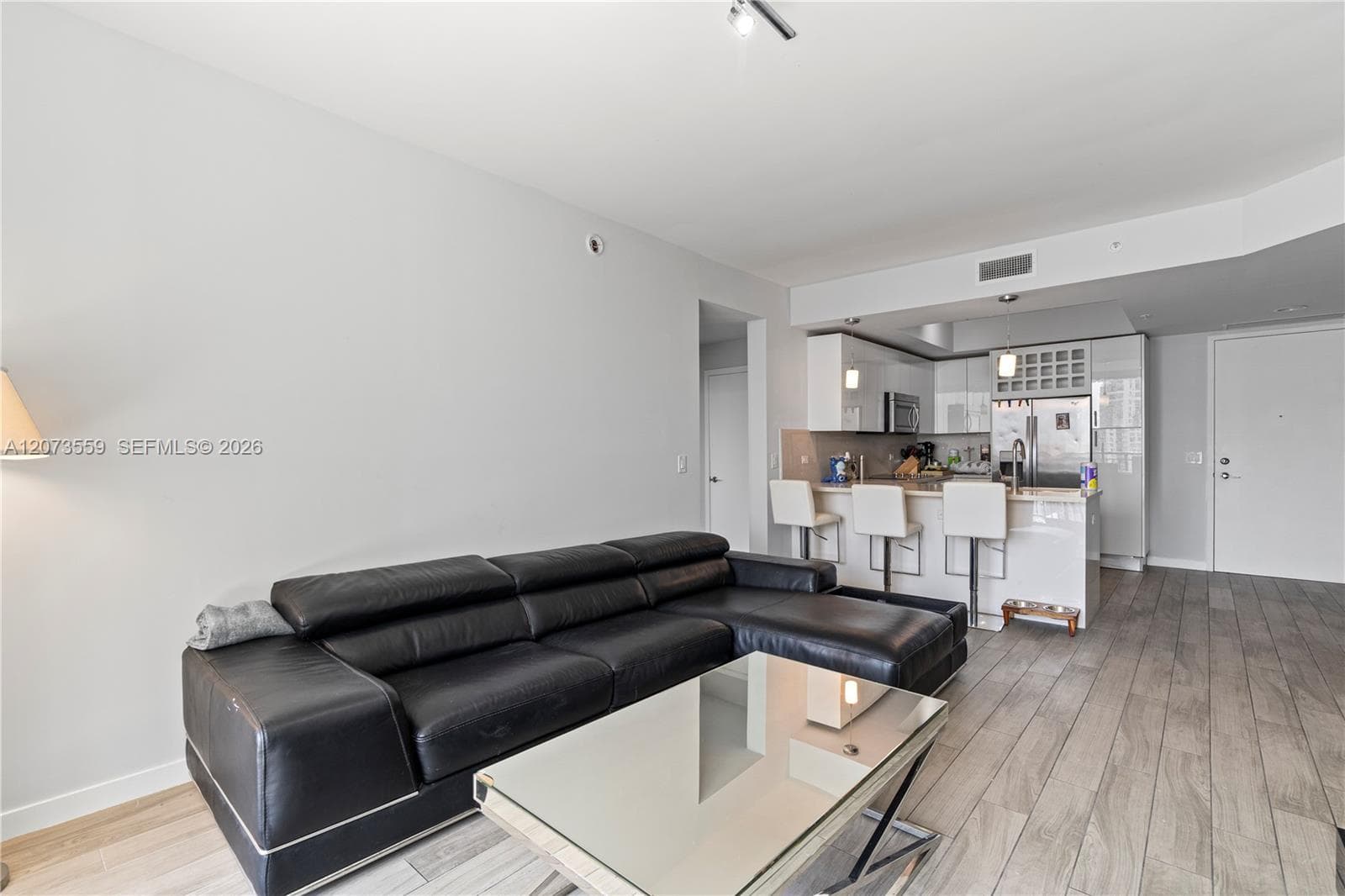 999 SW 1st Ave # 3307, Miami FL 33130 photo 4