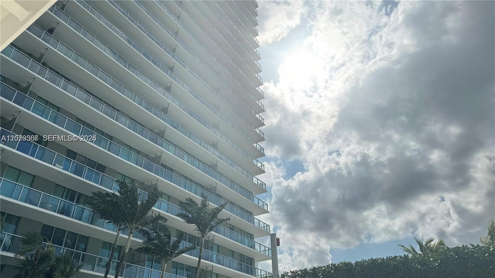 1111 SW 1st # UPH4021-, Miami FL 33130 photo 4