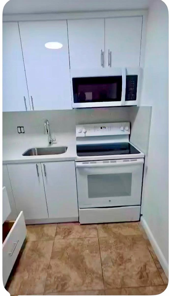 3640 NW 9TH Street # 306, Miami, FL 33125 photo 5