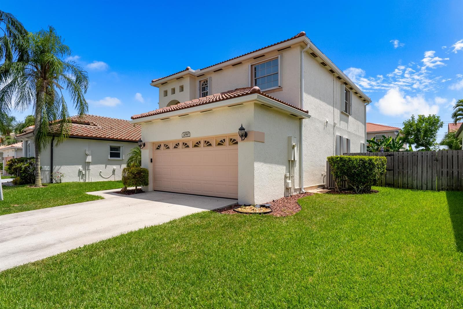 3090 BAYBERRY Way, Margate FL 33063 photo 2