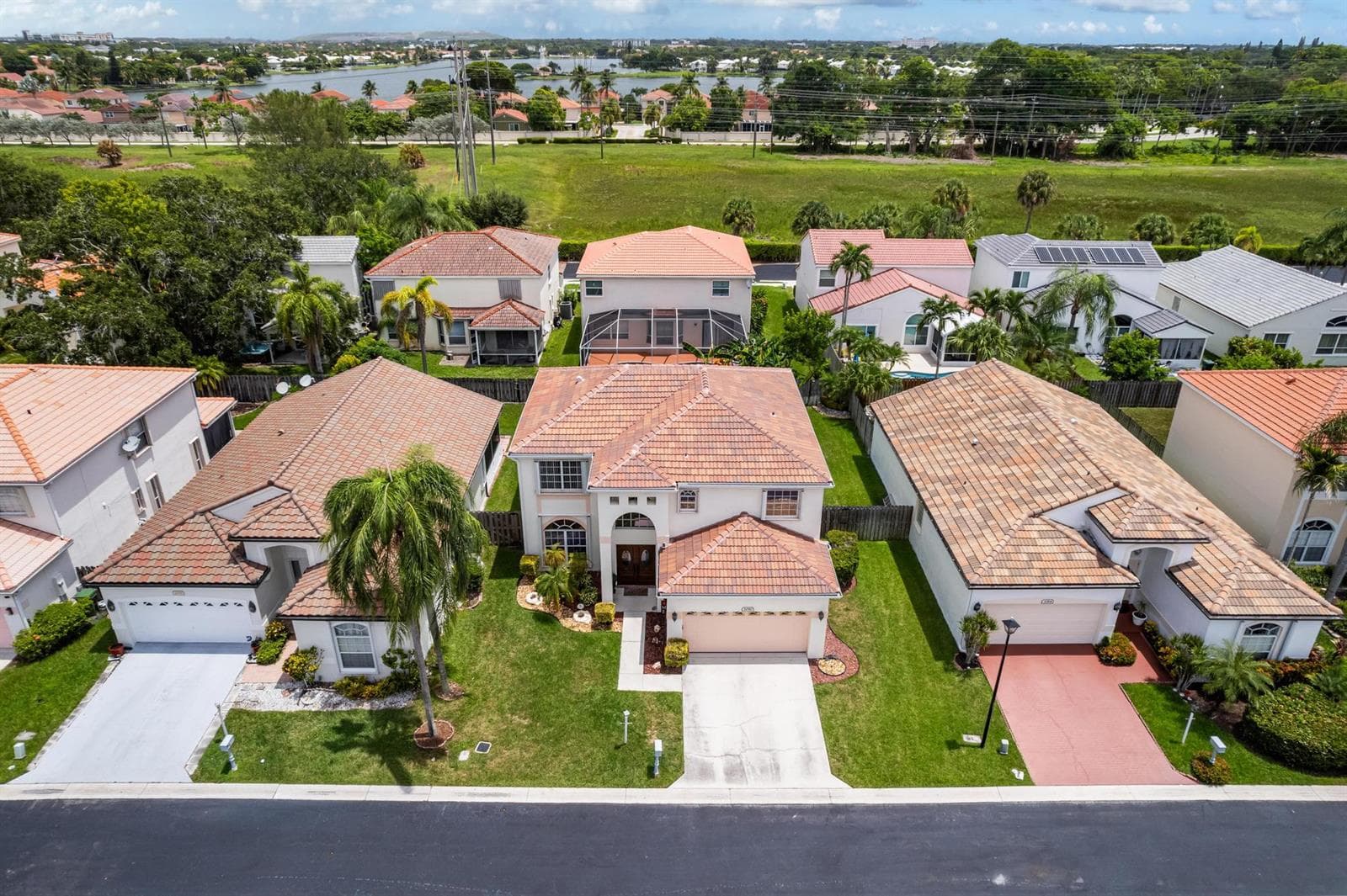 3090 BAYBERRY Way, Margate FL 33063 photo 3