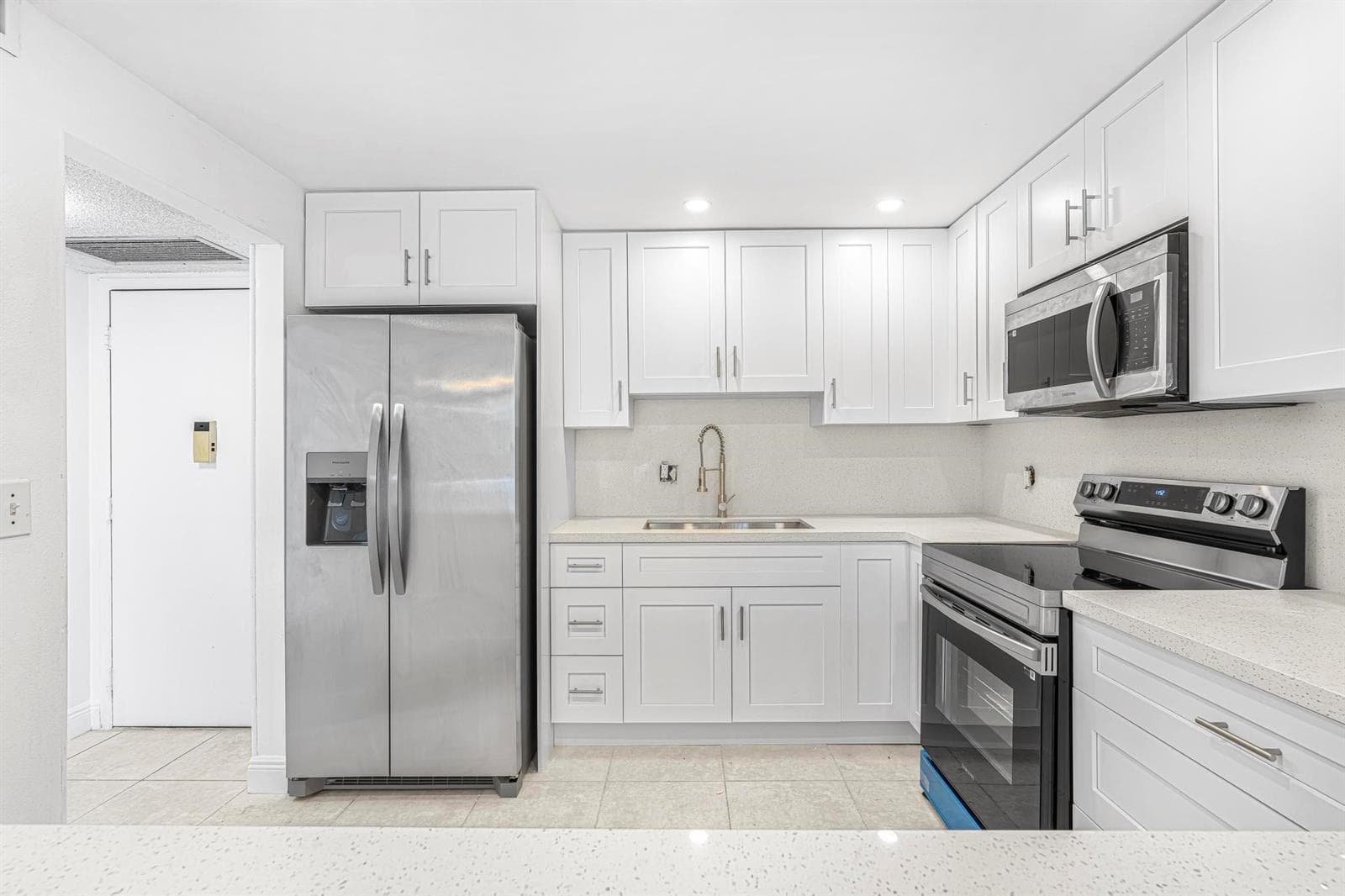 7081 ENVIRON Boulevard # 439, Lauderhill FL 33319 photo 2