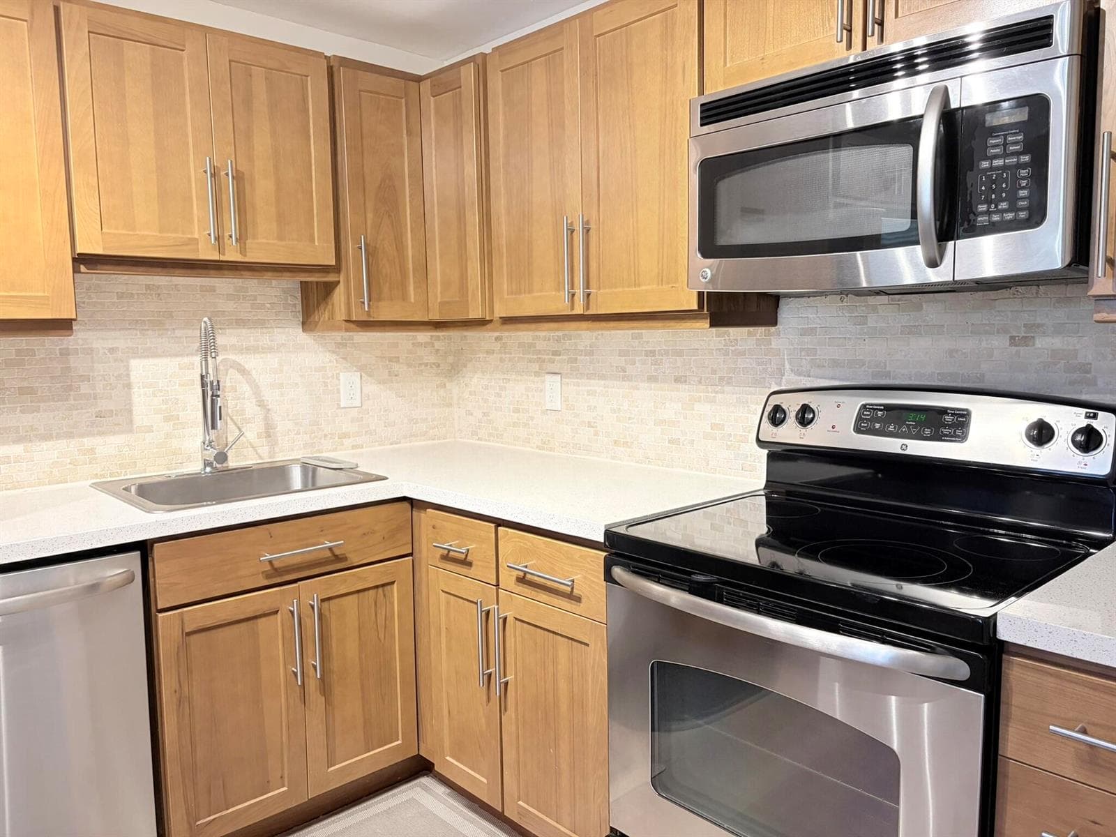 4030 W PALM AIRE Drive # 306, Pompano Beach FL 33069 photo 2