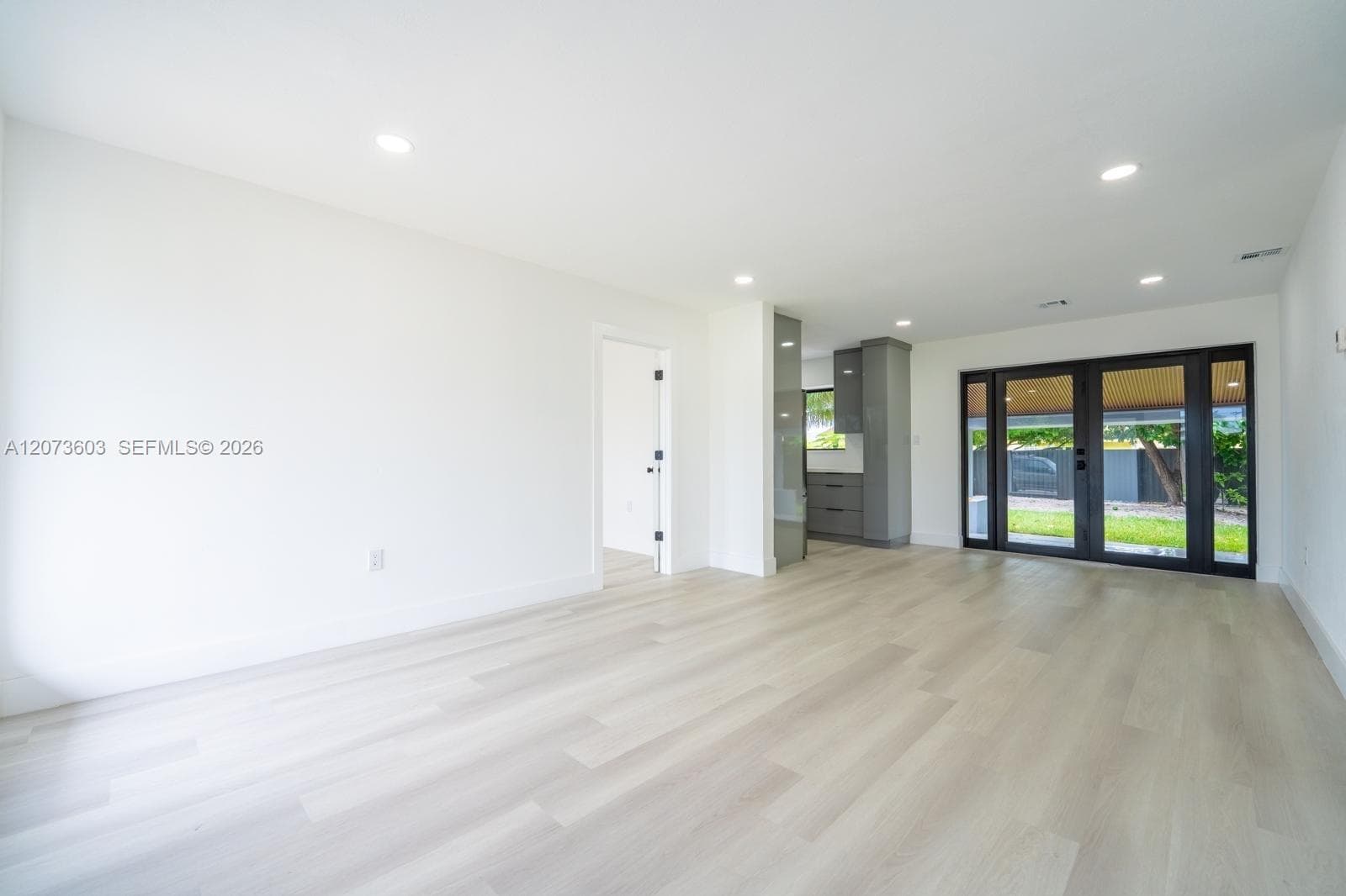 1301 NW 176th Ter, Miami Gardens FL 33169 photo 2