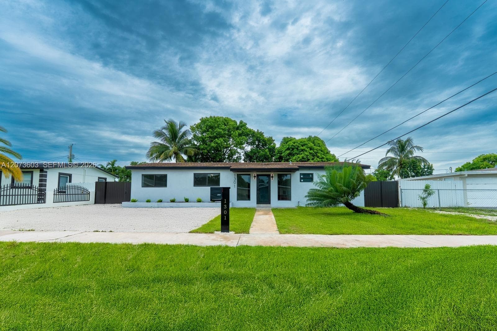 1301 NW 176th Ter, Miami Gardens FL 33169