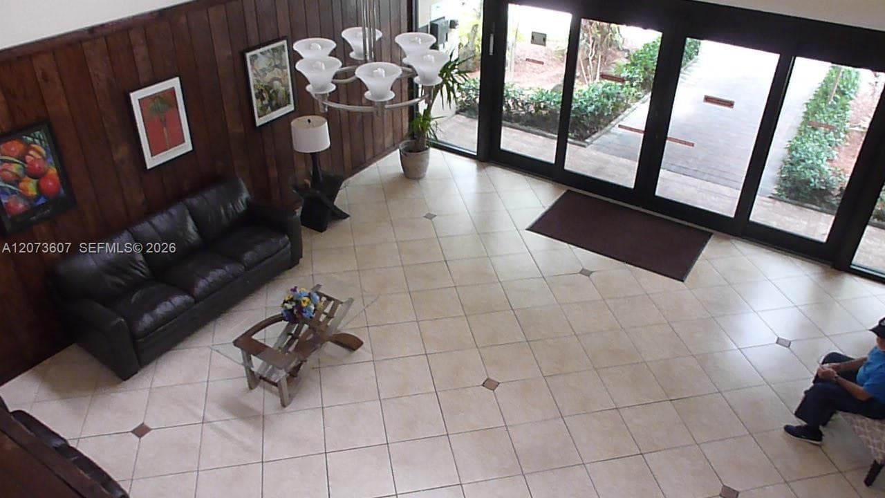 240 Lakeview Dr # 109, Weston FL 33326 photo 4