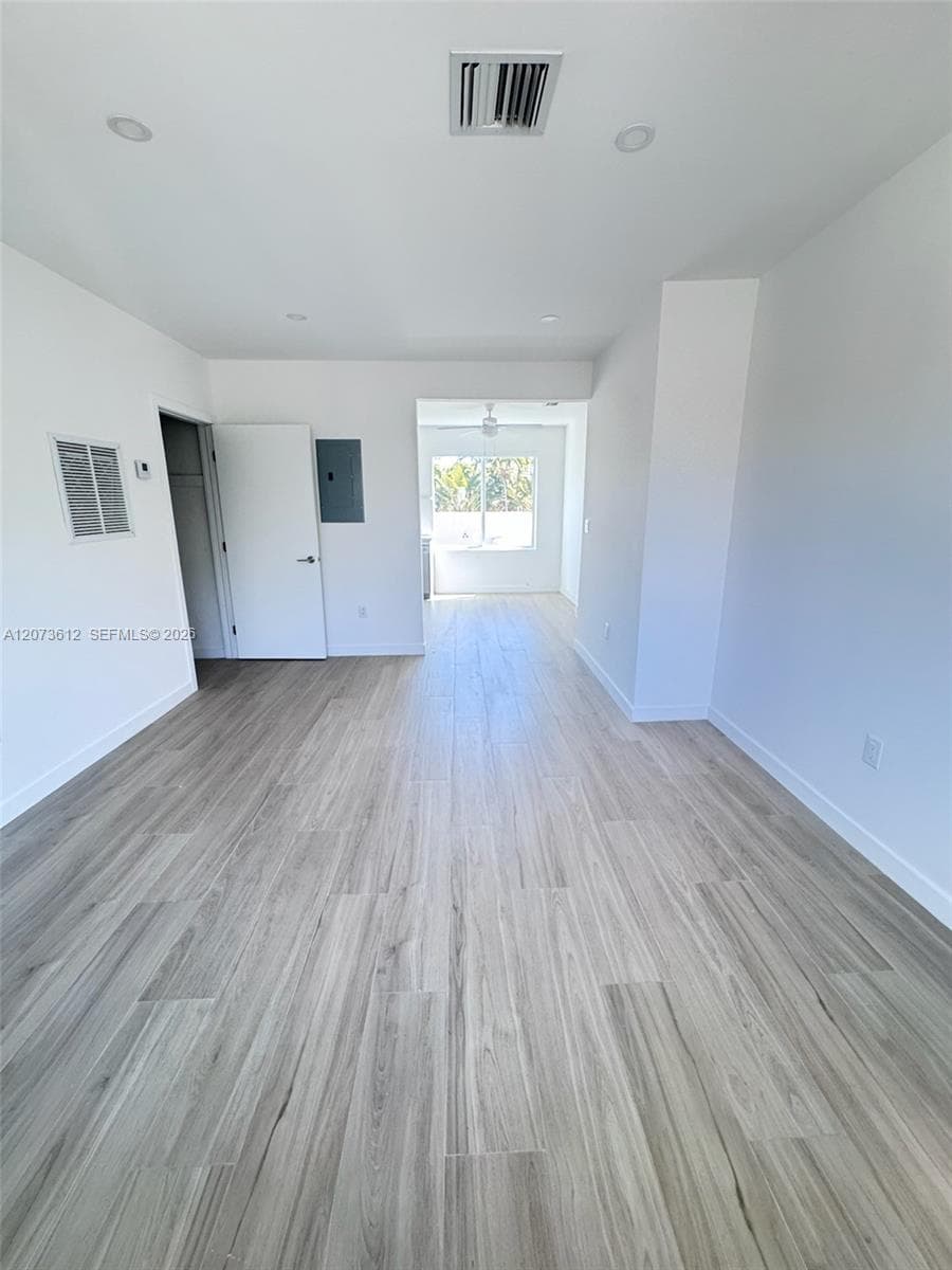 2855 Royal Palm Ave # 4, Miami Beach FL 33140 photo 2
