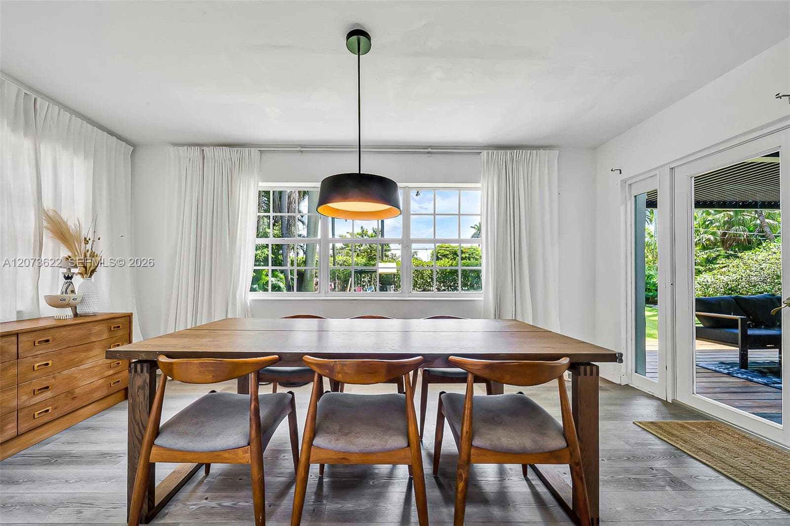 10627 NE 11th Ave, Miami Shores FL 33138 photo 4