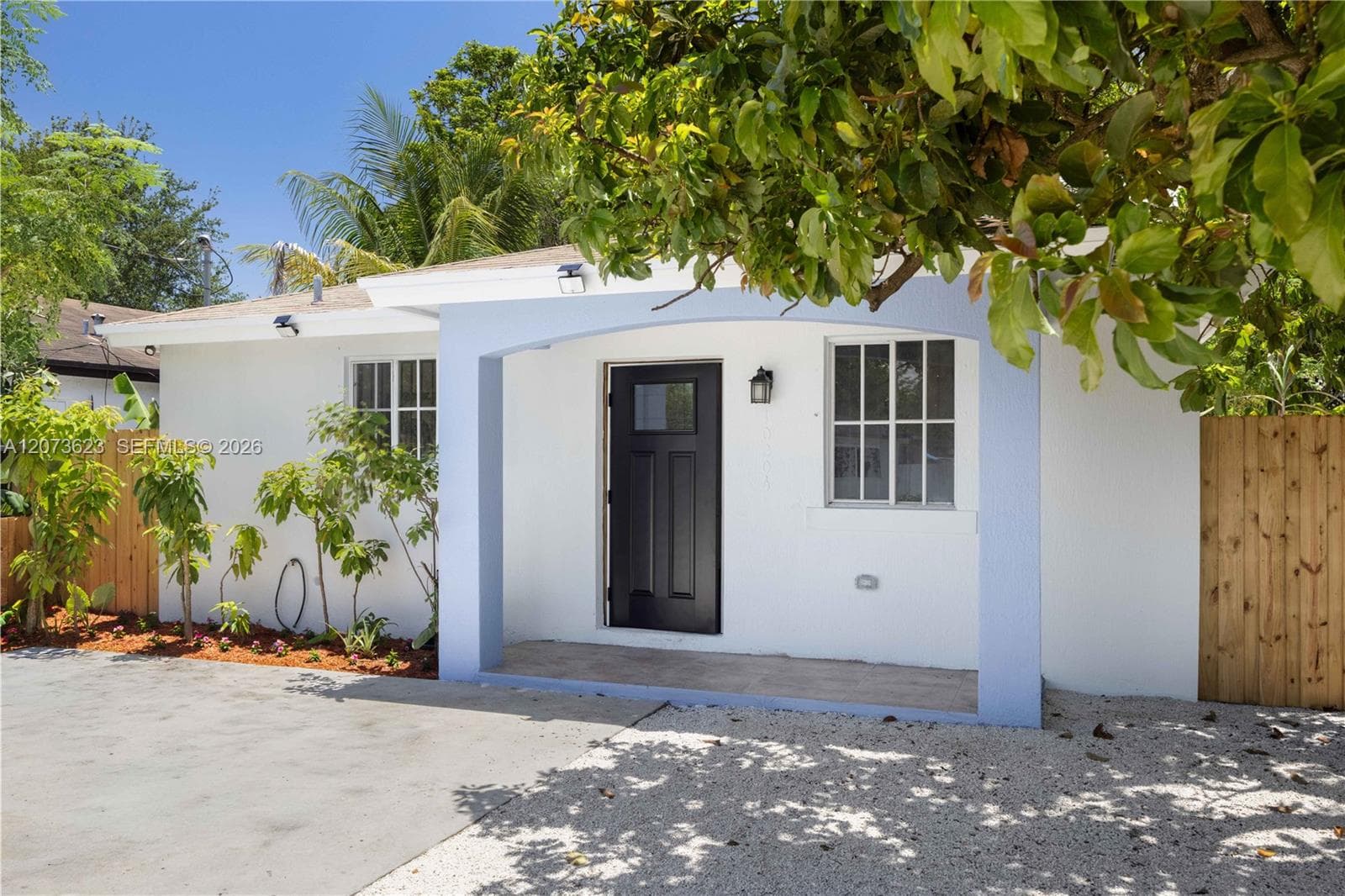 10204 SW 173rd St, Miami FL 33157 photo 2