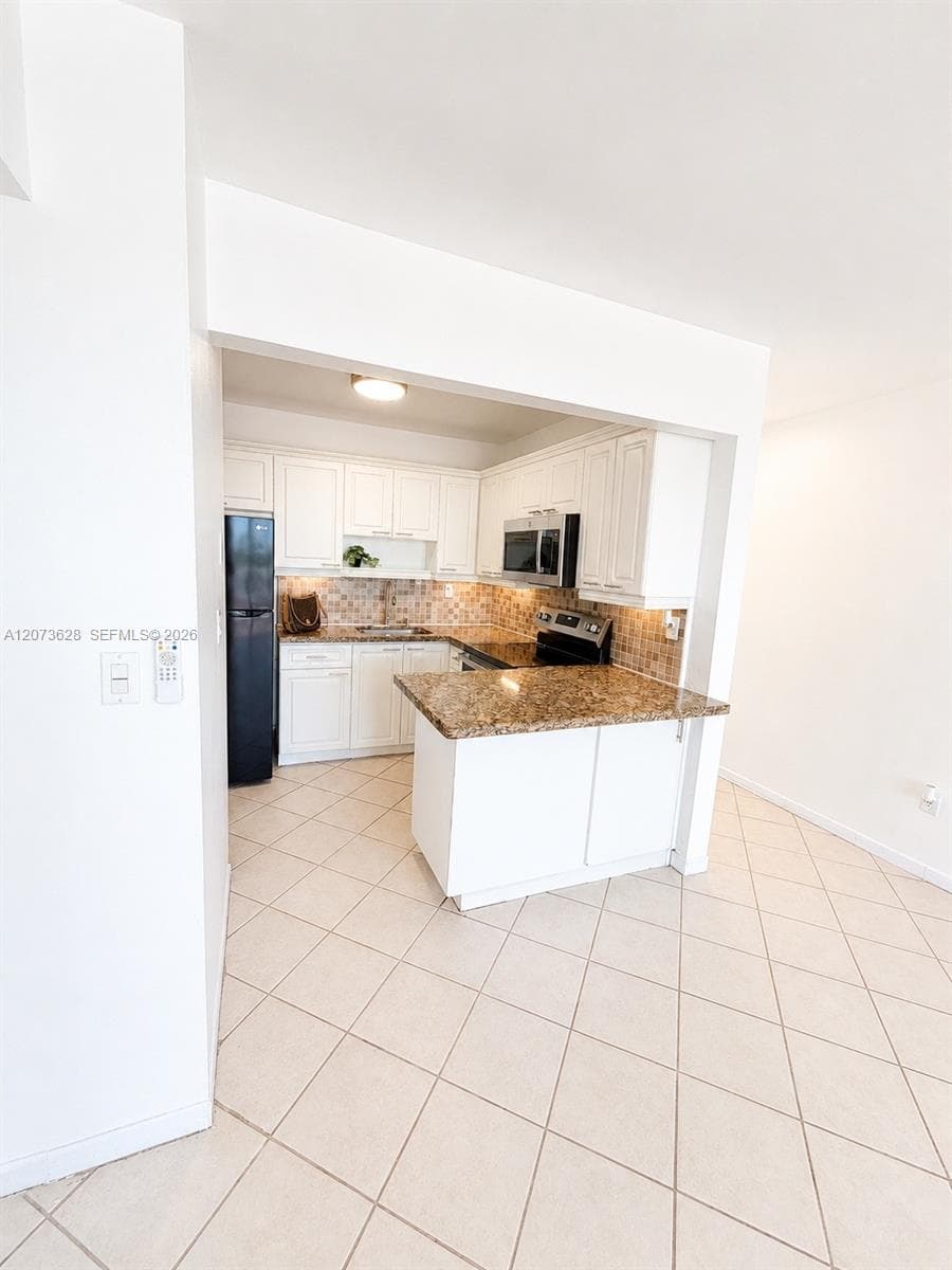 3551 SW 9th Ter # 502, Miami, FL 33135 photo 5