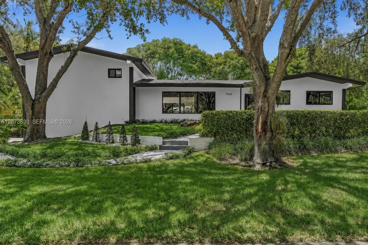 7920 SW 132nd St, Pinecrest FL 33156