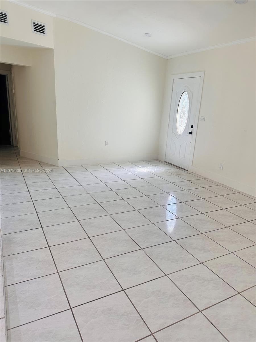 17521 NE 4th Ave, Miami FL 33162 photo 4
