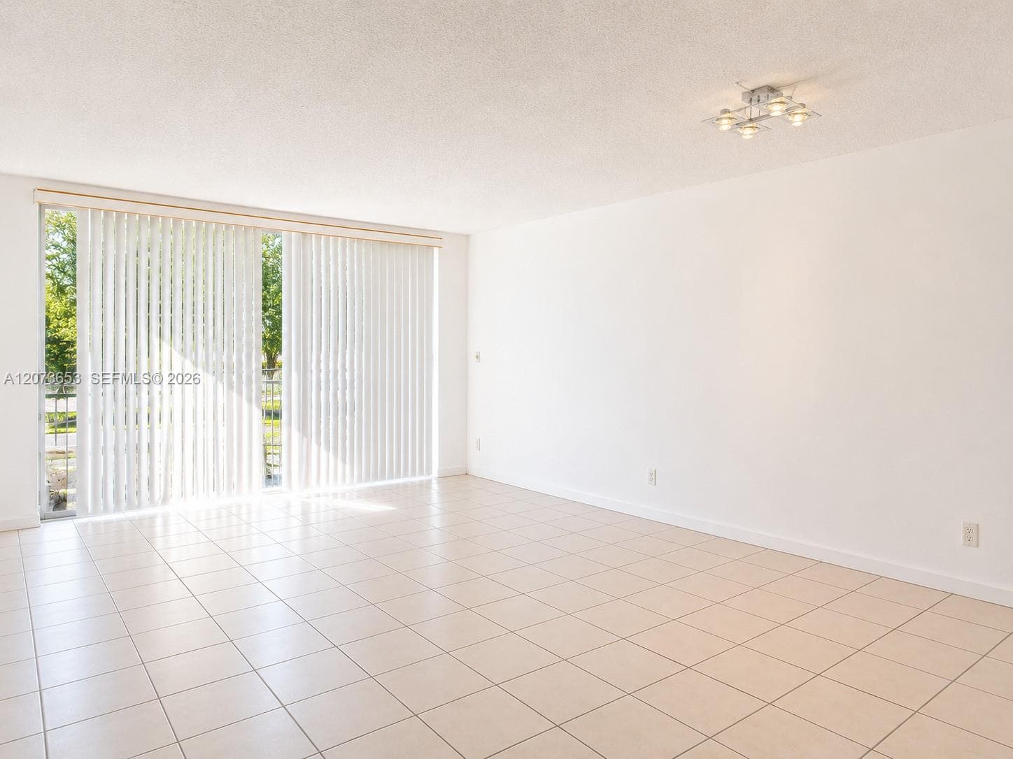 9230 Lagoon Pl # 411, Davie FL 33324 photo 5