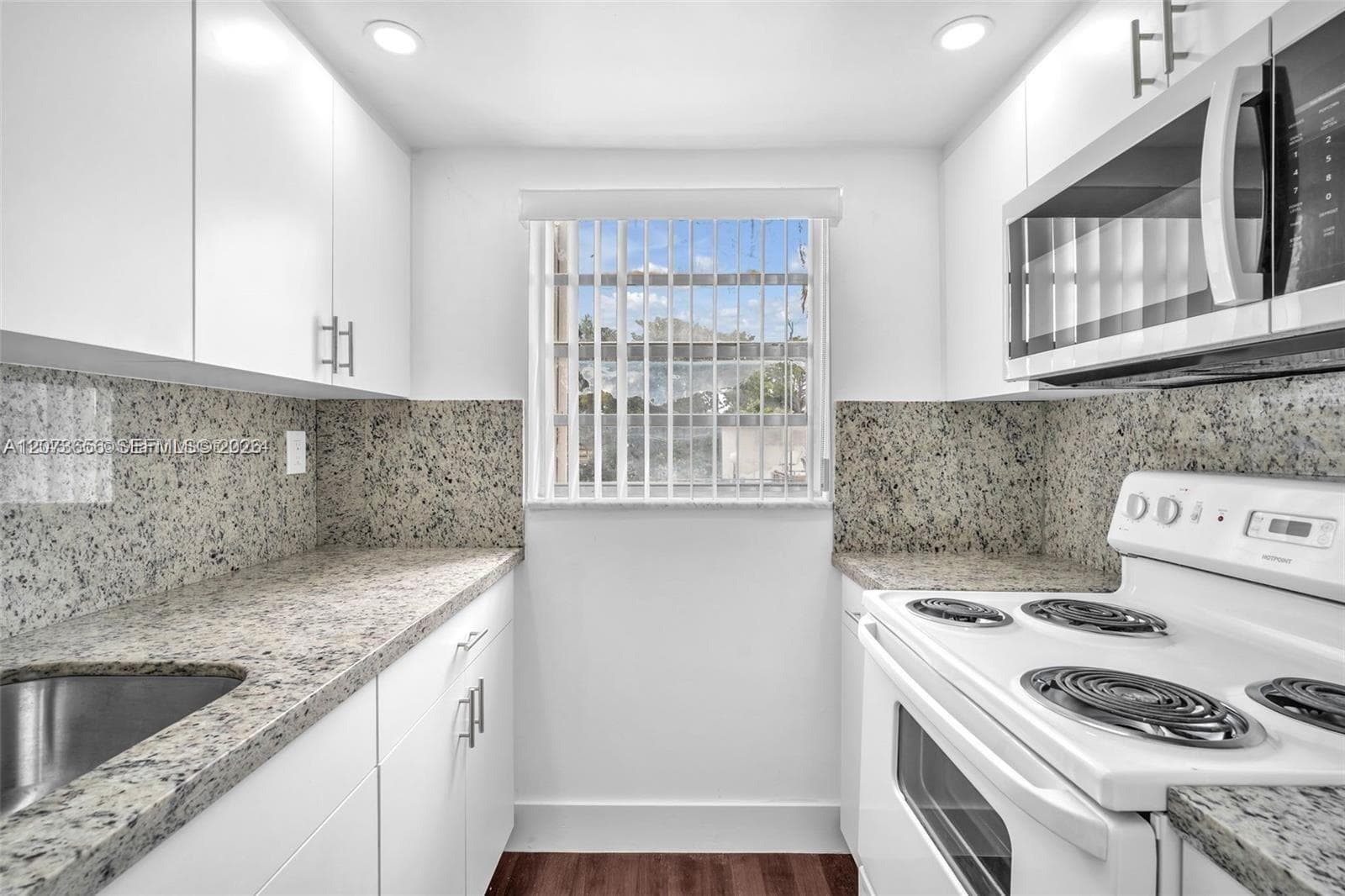9301 SW 4th St # 229F, Miami, FL 33174 photo 4