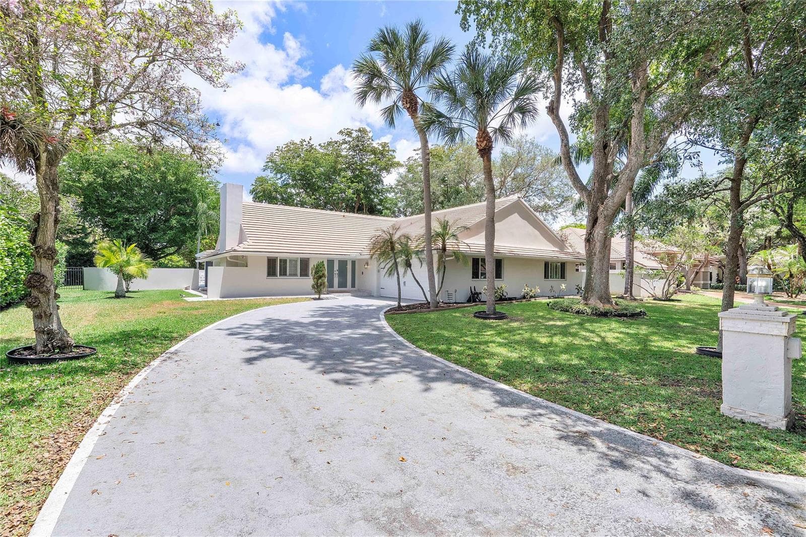 10209 Vestal Court, Coral Springs FL 33071 photo 2