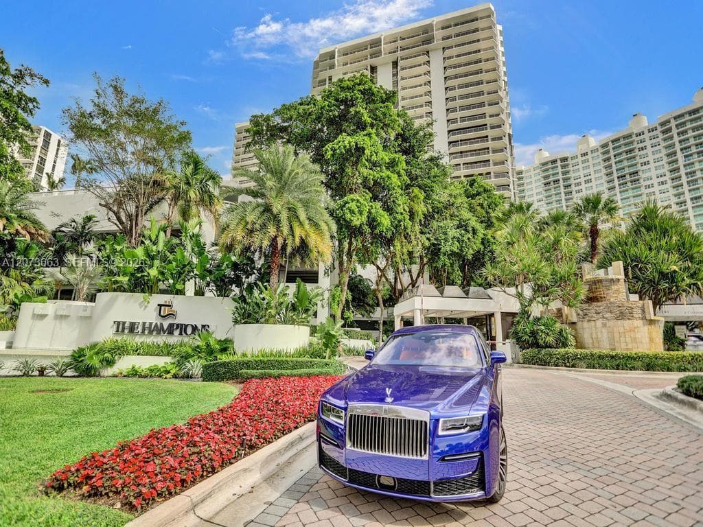20281 E Country Club Dr # 404, Aventura FL 33180 photo 3