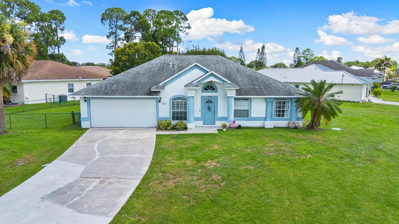 1526 SW Santander Avenue, Port St. Lucie FL 34953