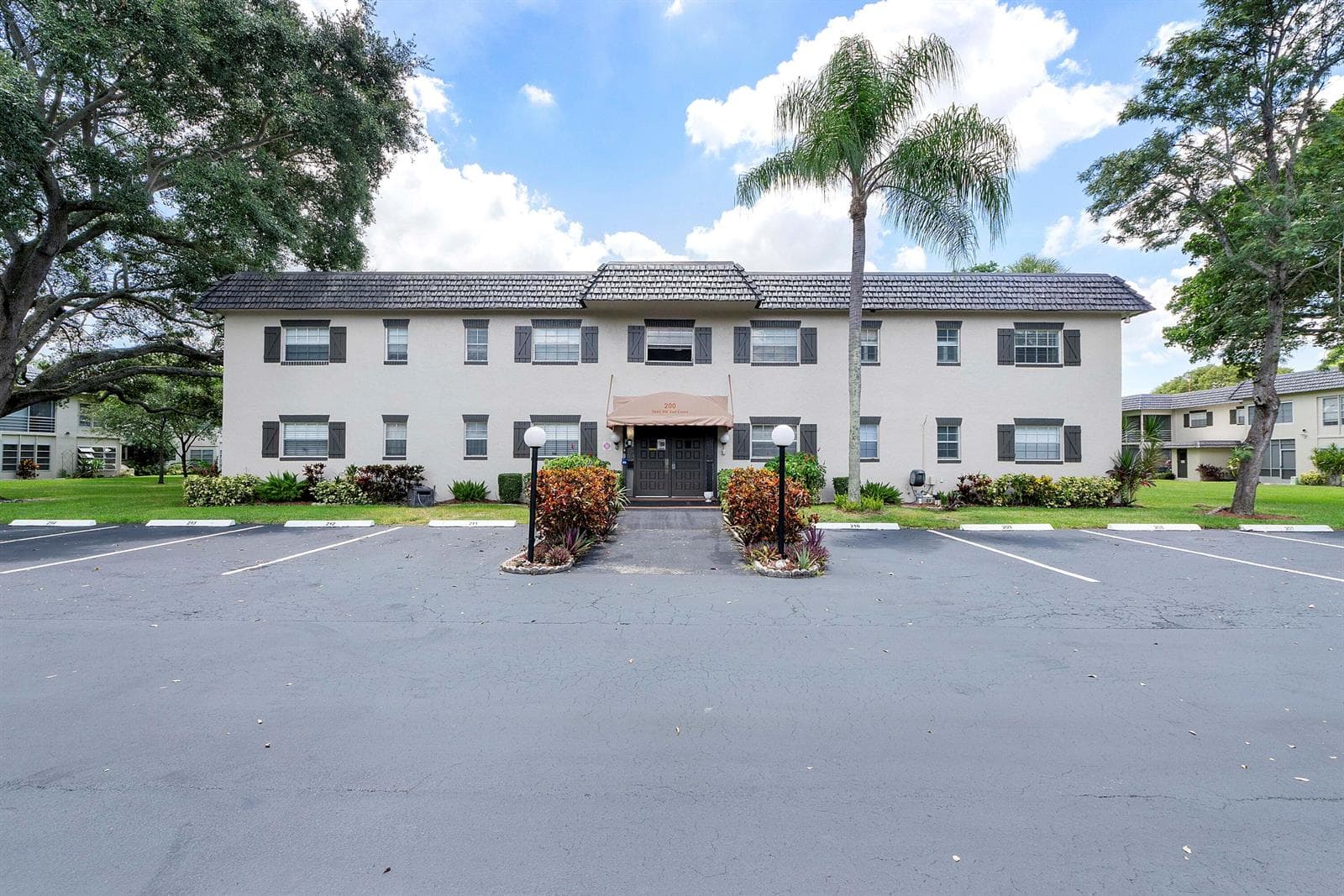 5661 SW 2nd Court # 201, Margate FL 33068