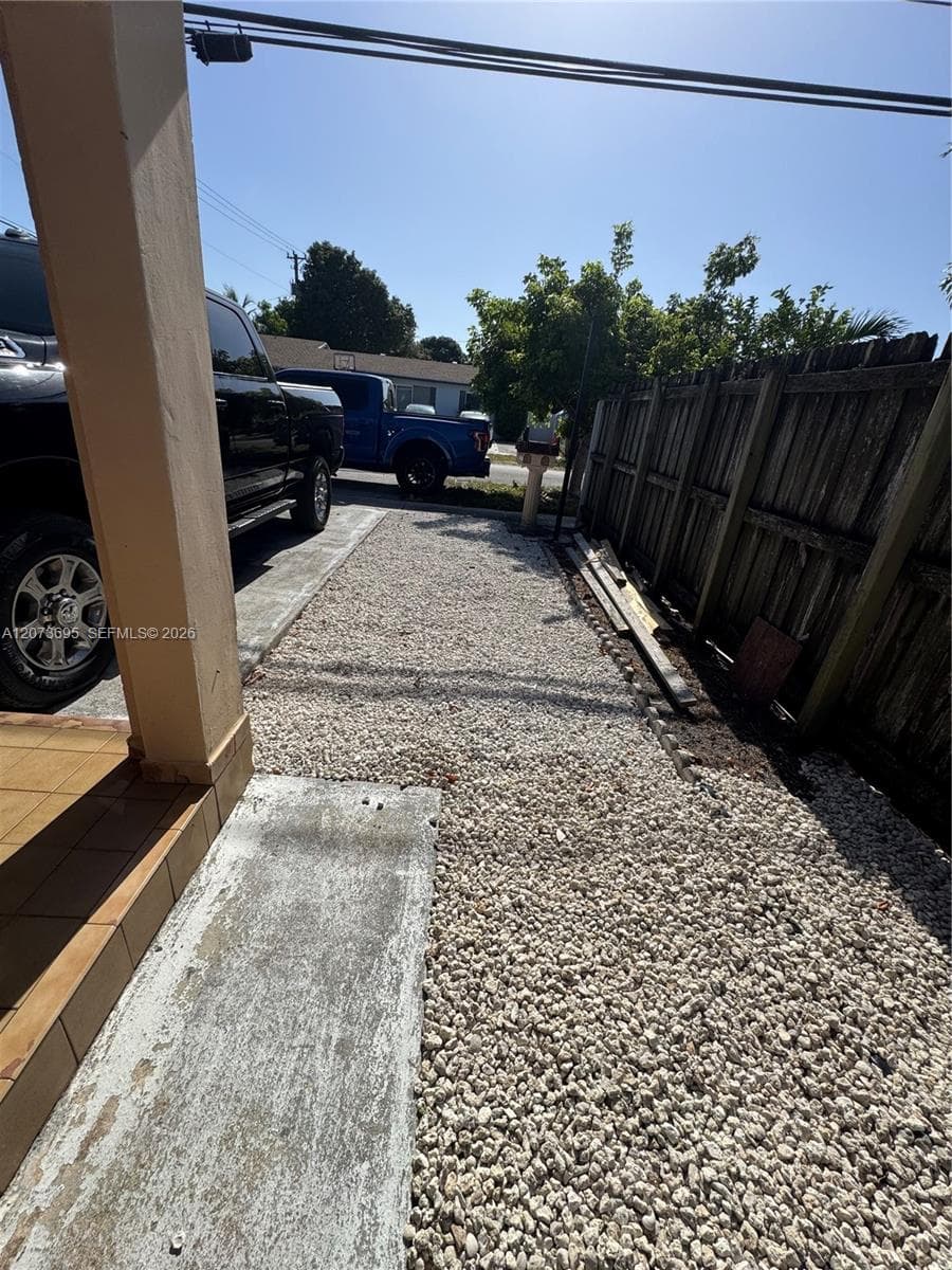 5530 E 6th Ave # 101, Hialeah FL 33013 photo 2